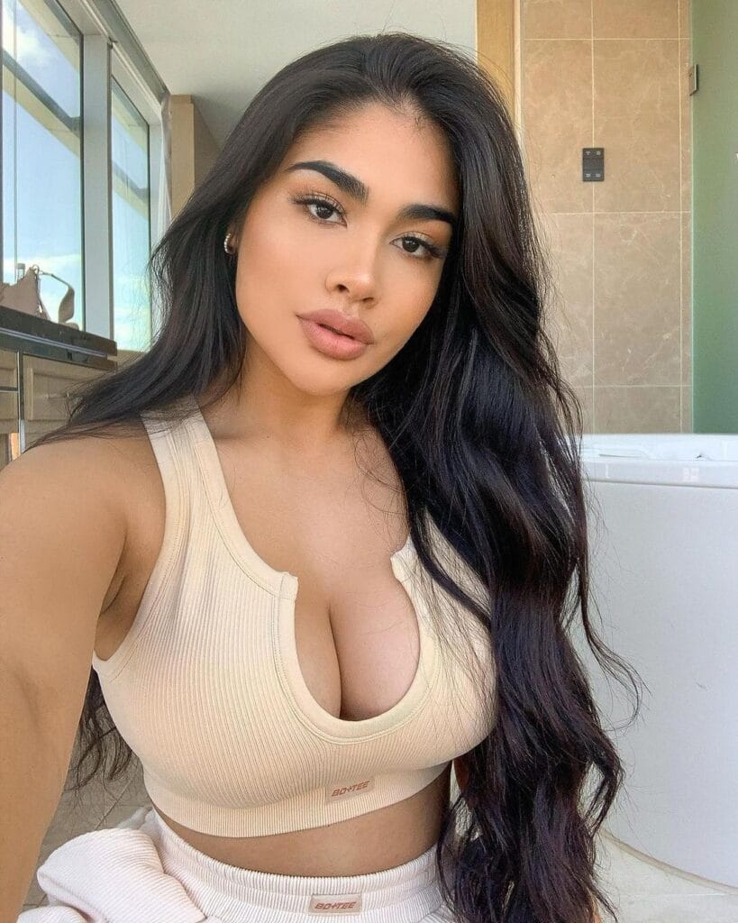 Taty Mendes